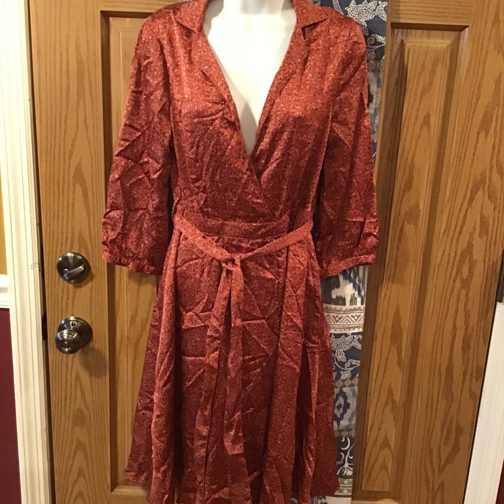 💚3/$25 H&M size 10 orange yellow cream spotted dress with tie belt